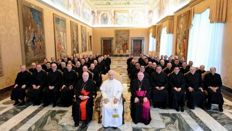Đức Thánh Cha Lêô XIV: quyền lãnh đạo trong đời tu không phải là thống trị nhưng là phục vụ