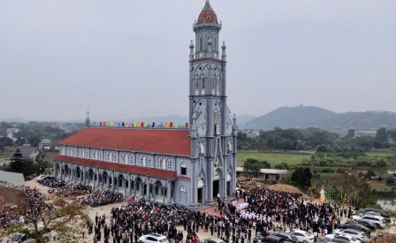 GP.Hưng Hóa - Giáo xứ Lã Hoàng: Thánh lễ Mùng Ba Tết, Xin Chúa thánh hoá công ăn việc làm