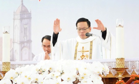 GP.Hưng Hóa - Thánh Lễ Thánh Hóa Công Ăn Việc Làm Tại Giáo Xứ Phù Lao