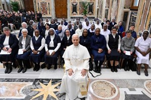 ĐTC Lêô XIV tiếp các tu sĩ Dòng Hiến sĩ Đức Mẹ và dòng Đức Mẹ các Tông đồ