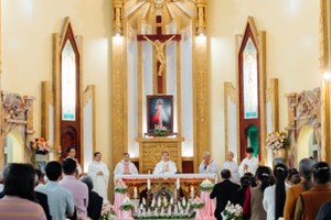 GP.Hưng Hóa - Thánh lễ tạ ơn khánh thành nhà mục vụ giáo họ Phú Thọ