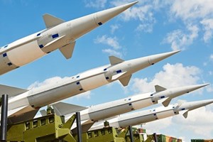 Tòa Thánh: Hòa bình không thể chỉ đạt được bằng răn đe, nhưng cần cắt giảm và giải trừ vũ khí