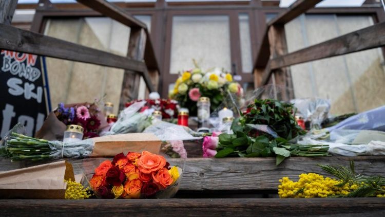 Đức Thánh Cha an ủi các nạn nhân của vụ hỏa hoạn tại Crans-Montana, Thụy Sĩ