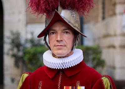 Đức Thánh Cha chọn Anton Kappler, một vệ binh Thụy Sĩ, làm tân trợ lý phòng