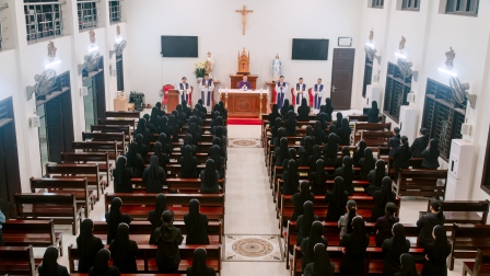 GP.Hưng Hóa - Khai mạc Khóa Huấn luyện Loan báo Tin Mừng năm 2026 tại Trung tâm Mục vụ Hà Thạch