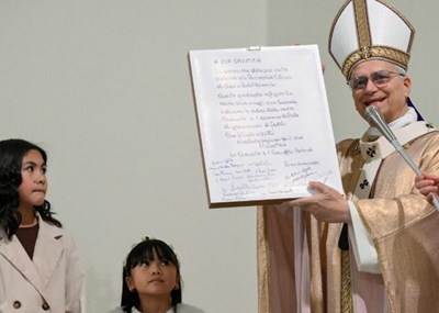 Đức Thánh Cha thăm mục vụ giáo xứ Thánh Tâm ở Roma