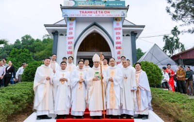 GP.Hưng Hóa - Thánh Lễ Tạ Ơn, Làm Phép Chuông Và Làm Phép Nhà Thờ Giáo Họ Thanh Liêm – Chuẩn Xứ Cửu Tích