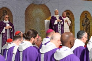 Đức Thánh Cha cử hành Thánh lễ tại Monaco