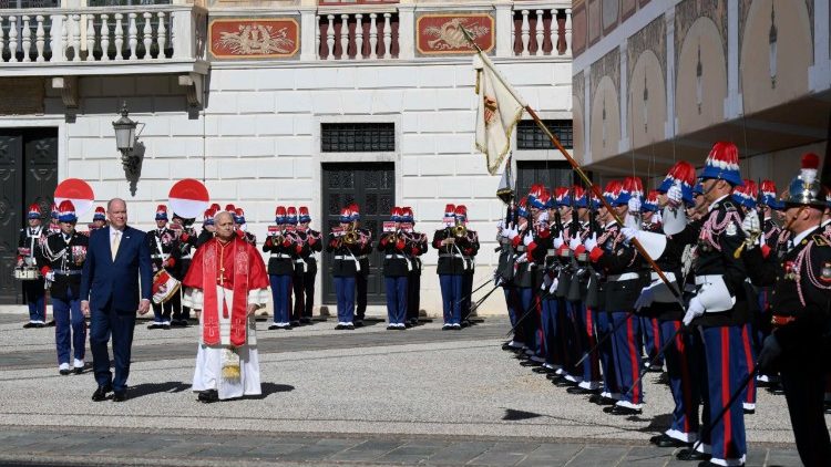 [Tông du Monaco] Đức Thánh Cha thăm hữu nghị Thân Vương Monaco
