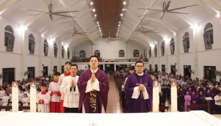 GP.Hưng Hóa - Giáo xứ Hoàng Xá: Thánh lễ Chúa nhật II Mùa Chay và chia tay Cha phó Phanxicô Xaviê Lê Văn Tiến