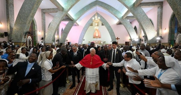 [Tông du Angola] ĐTC Gặp các Giám mục, linh mục, tu sĩ, giáo lý viên: Hãy tiếp tục đề cao việc đào tạo liên tục