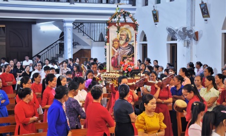 GP.Hưng Hóa - Hội Doanh Trí Giáo xứ Trại Sơn mừng lễ quan thầy