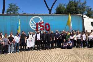 Đức Thánh Cha gửi hàng cứu trợ nhân đạo cho Ucraina và Libăng