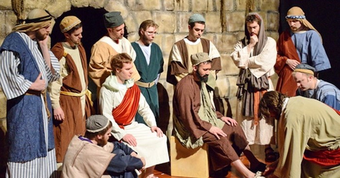 Thứ Năm tuần 4 Phục sinh - Thầy Hằng Hữu (Ga 13,16-20)