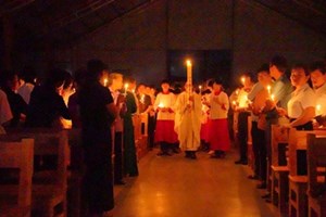 GP.Hưng Hóa - Đêm Canh Thức Vượt Qua Tại Giáo Xứ Phù Lao