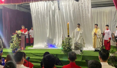 GP.Hưng Hóa - Giáo Xứ Đồng Đam Long Trọng Cử Hành Đêm Canh Thức Vượt Qua – Lễ Vọng Phục Sinh