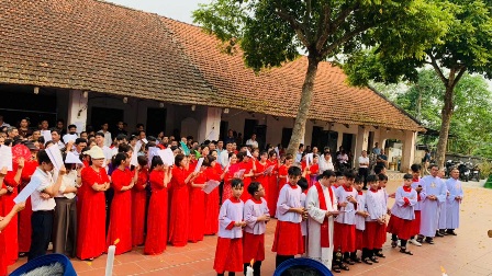 GP.Hưng Hóa - Thứ Năm & Thứ Sáu Tuần Thánh Tại Giáo Xứ Phú Nghĩa