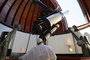 Đức Thánh Cha: Giáo hội cần khoa học chân chính để bảo vệ sự thật và công trình tạo dựng