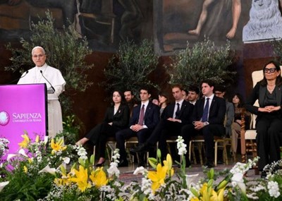 ĐTC thăm đại học Sapienza: Giảng dạy là một hình thức bác ái