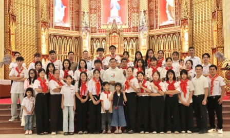 GP.Hưng Hóa - Huynh – Dự Trưởng Giáo Xứ Hoàng Xá Hành Hương Và Trải Nghiệm Hè 2026