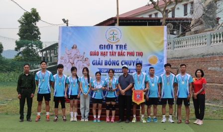 GP.Hưng Hóa - Giới Trẻ Giáo Hạt Tây Bắc Phú Thọ: Tổ Chức Giải Bóng Chuyền Hiệp Hành 2026 Tại Giáo Xứ Hương Tran