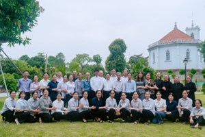GP.Hưng Hóa - Giáo lý viên Giáo phận  thường huấn tại Trung tâm Mục vụ Hà Thạch