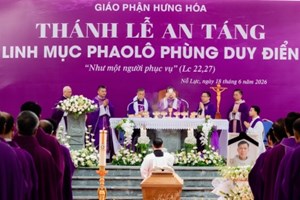 GP.Hưng Hóa - Thánh Lễ An Táng Cha Phao-lô Phùng Duy Điển: Hạt Lúa Được Gieo Vào Lòng Đất