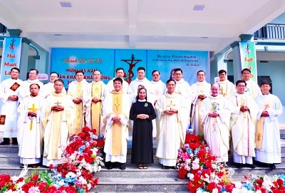 GP.Hưng Hóa - Thánh lễ Tạ ơn mừng Ngân khánh Khấn dòng của nữ tu Maria Đặng Thị Thêm – Hội dòng Mến Thánh Giá Phan Thiết