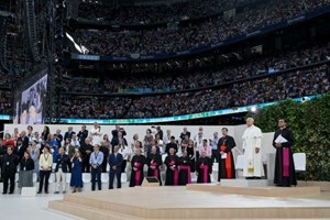 Đức Thánh Cha gặp gỡ Cộng đoàn Tổng Giáo phận Madrid