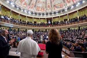 [Tông du Tây Ban Nha] Đức Thánh Cha gặp Quốc hội Tây Ban Nha tại trụ sở Hạ viện ở Madrid